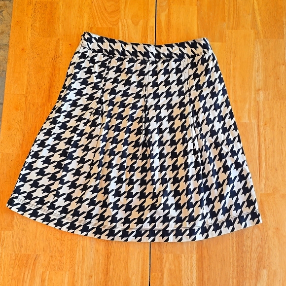 Merona Dresses & Skirts - B&W A-Line Skirt